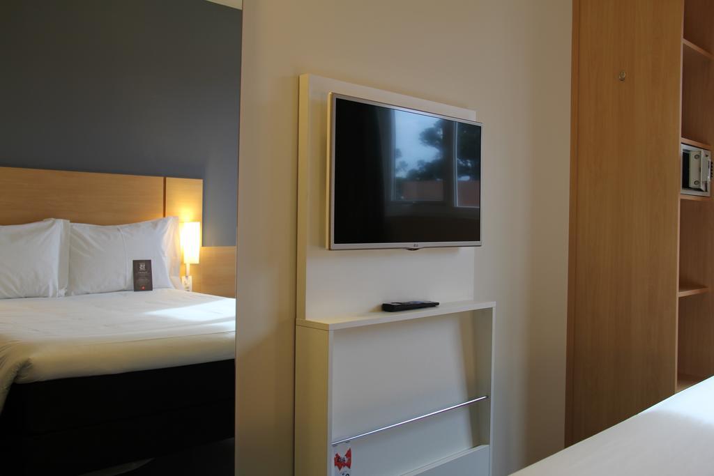 Ibis Chapeco Hotel Luaran gambar